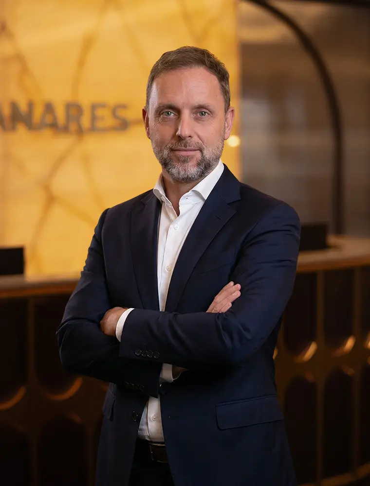CLIENT DIRECTOR - DUTCH, FLEMISH & GERMAN MARKET